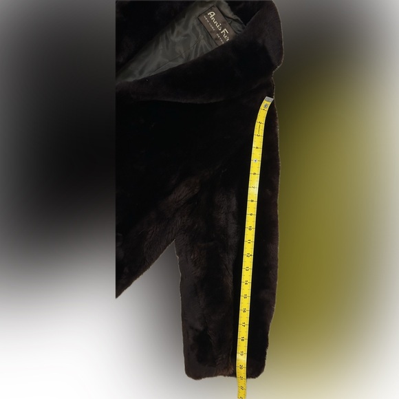 SOLD Dark Brown Annis Furs Coat - Picture 7 of 9